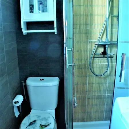 Les Pious Apartment *